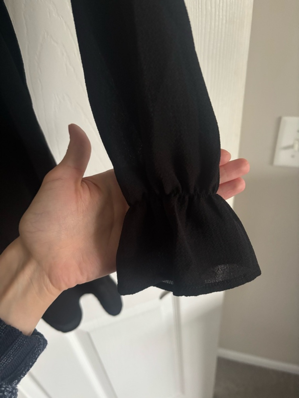 H&M Black Long Sleeve Dress Size 6 - Picture 4 of 6